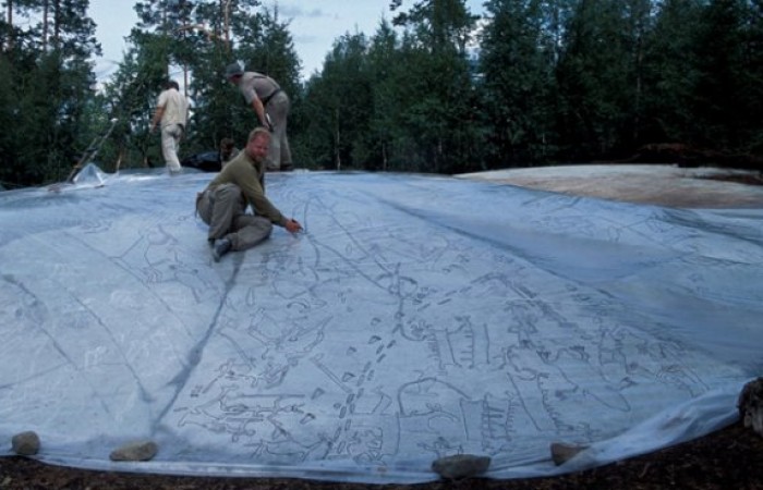 На севере России найдены наскальные рисунки (5 фото)