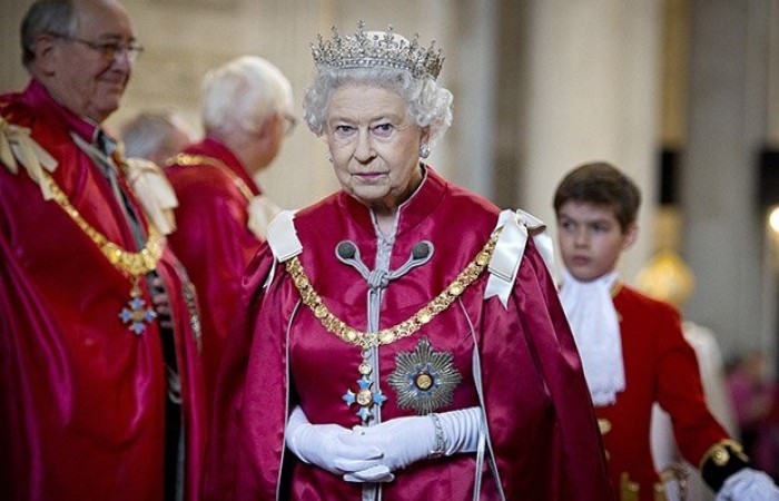 Богатейшие монархи современности (15 фото)