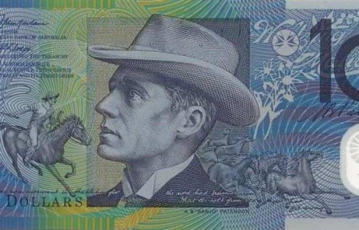 Разломав 10-долларовую австралийскую купюру пополам, вы получите две законные 5-долларовые купюры