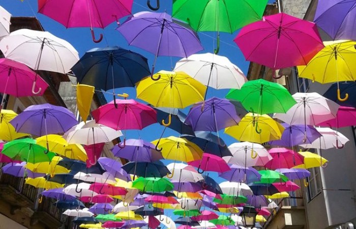 Фото дня 14.07.2014 - Небо в зонтиках