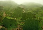 Заброшенная зеленая деревня в Китая (3 фото)