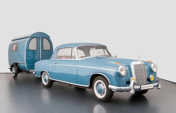 Редкое купе Mercedes-Benz 1960 года выпуска и соответствующий прицеп выставили на продажу (20 фото)