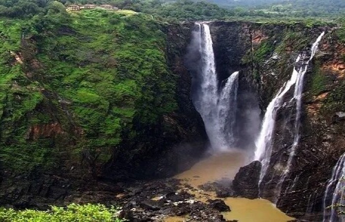 10 самых красивых и самых больших водопадов в мире