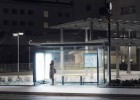 Зачем шведам яркие лампы на остановках